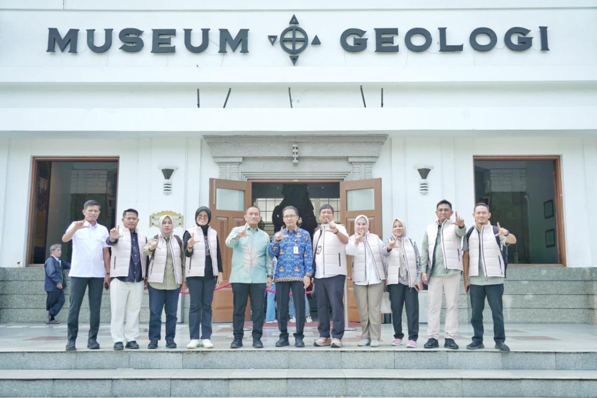 Bupati Lutim Temui Kepala Badan Geologi