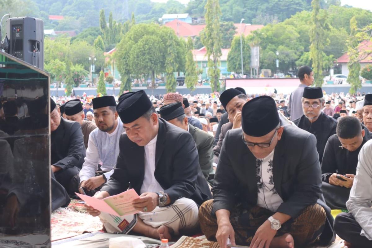 Wabup Dampingi Bupati Andi Rosman