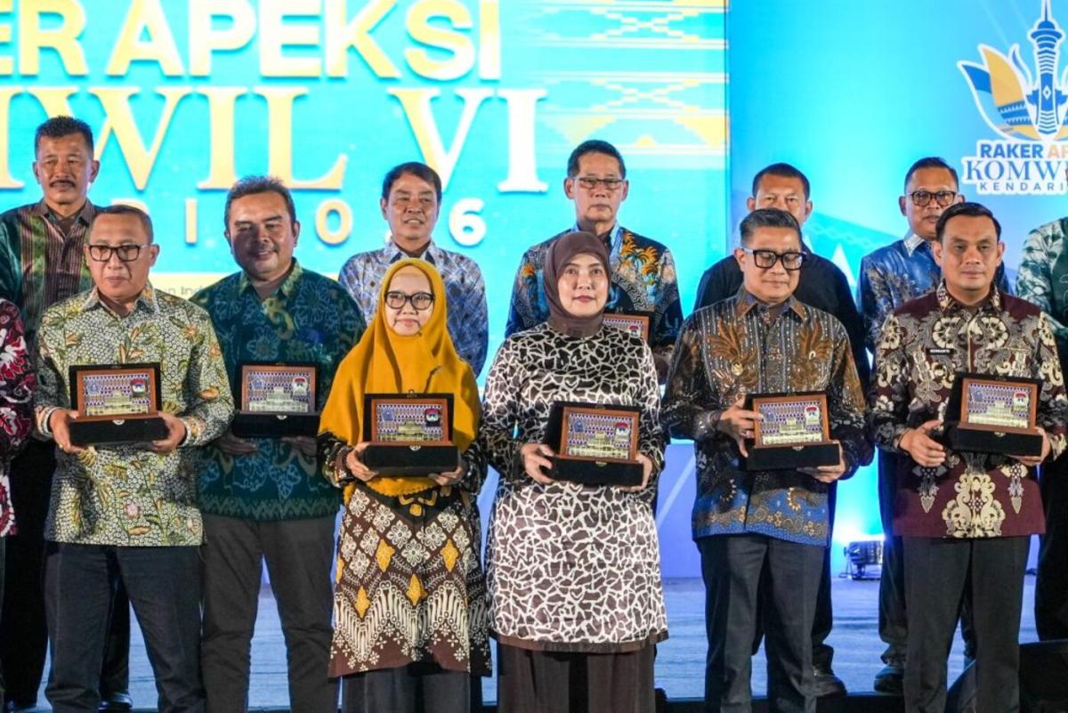 Wawali Hadiri Gala Dinner Raker APEKSI Komwil VI