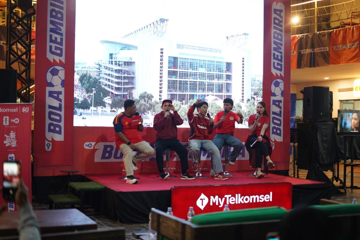 Telkomsel Ajak Pelanggan Nikmati Euforia Piala Dunia 2026 Lewat MAXStream TV di Makassar