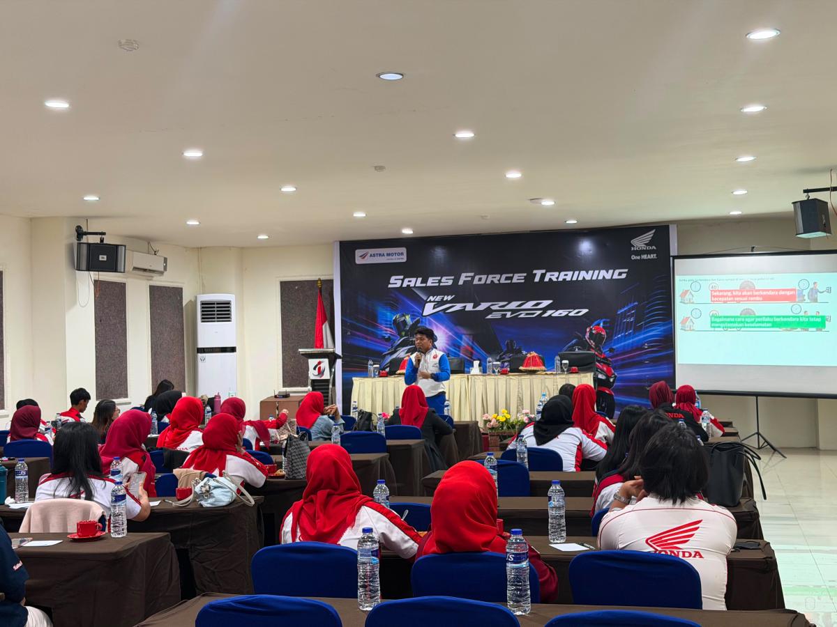 Peluncuran New Honda Vario Evo 160, Asmo Sulsel Bekali Sales People dengan Edukasi Safety Riding