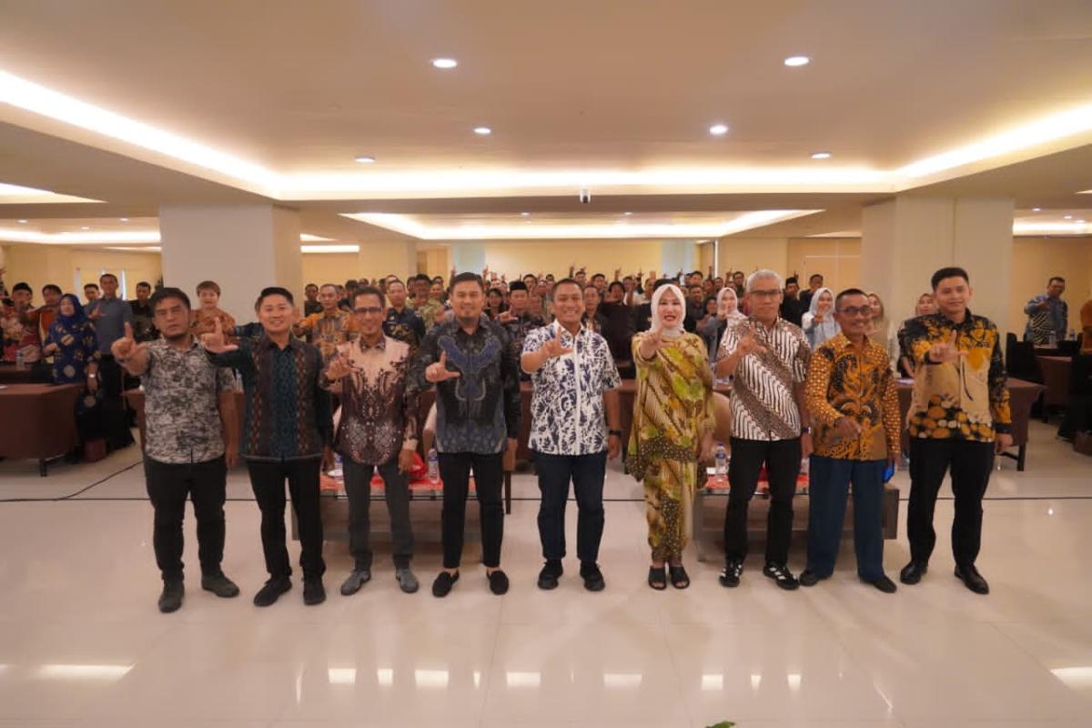 Irwan Buka Bimtek Pengelolaan Keuangan Desa