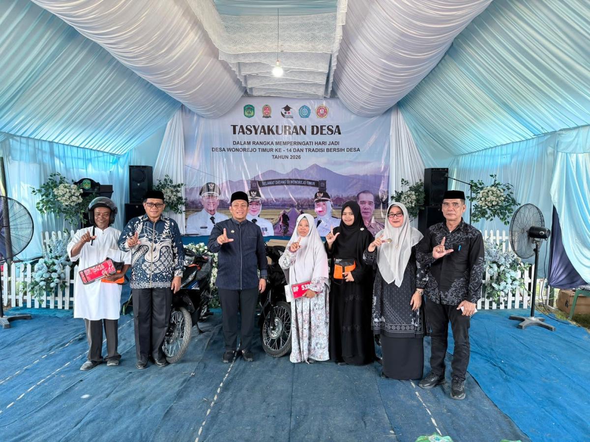 Irwan Serahkan Modi Petugas Keagamaan