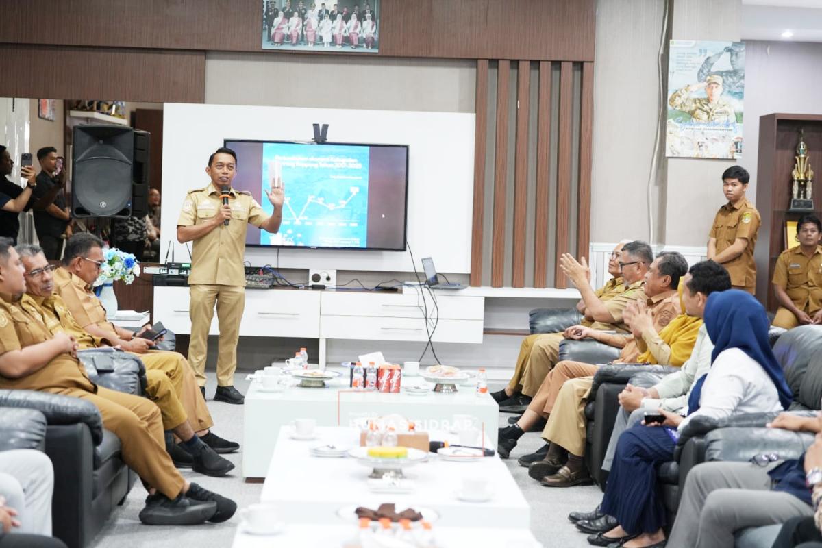 MEMINTA--Bupati Syaharuddin Alrif meminta program vokasi menjawab kebutuhan dunia kerja Sidrap.
